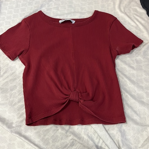 CROPS AND TEES - Picture 3 of 3